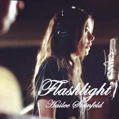 Hailee Steinfeld - Flashlight