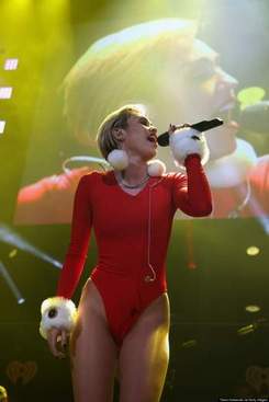 Miley Cyrus - Mixed Up