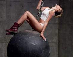 miley cyrus - wrecking Ball (Caked Up Remix)