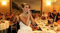 Невеста - Читает рэп в подарок жениху на свадьбе