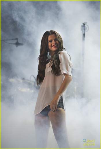 Selena Gomez - музыка для постановки танца( без слов)