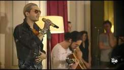 Tokio Hotel - Love Who Loves You Back - Live